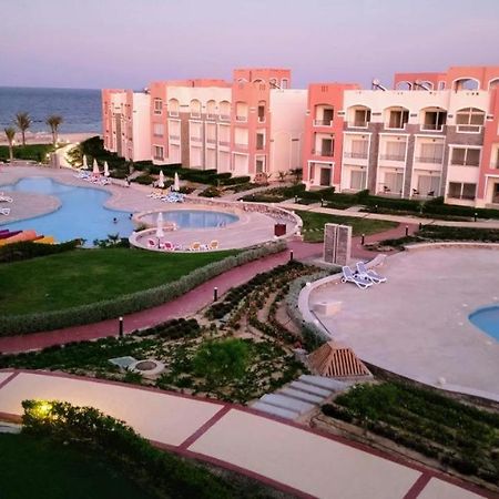 Oyster Bay Beach Resort Abu Dabab Exterior photo