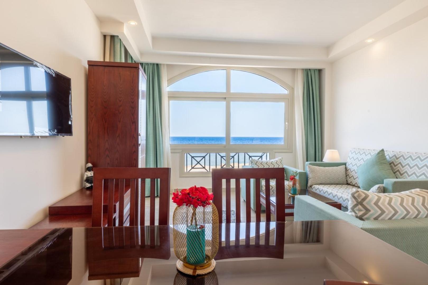 Oyster Bay Beach Resort Abu Dabab Exterior photo