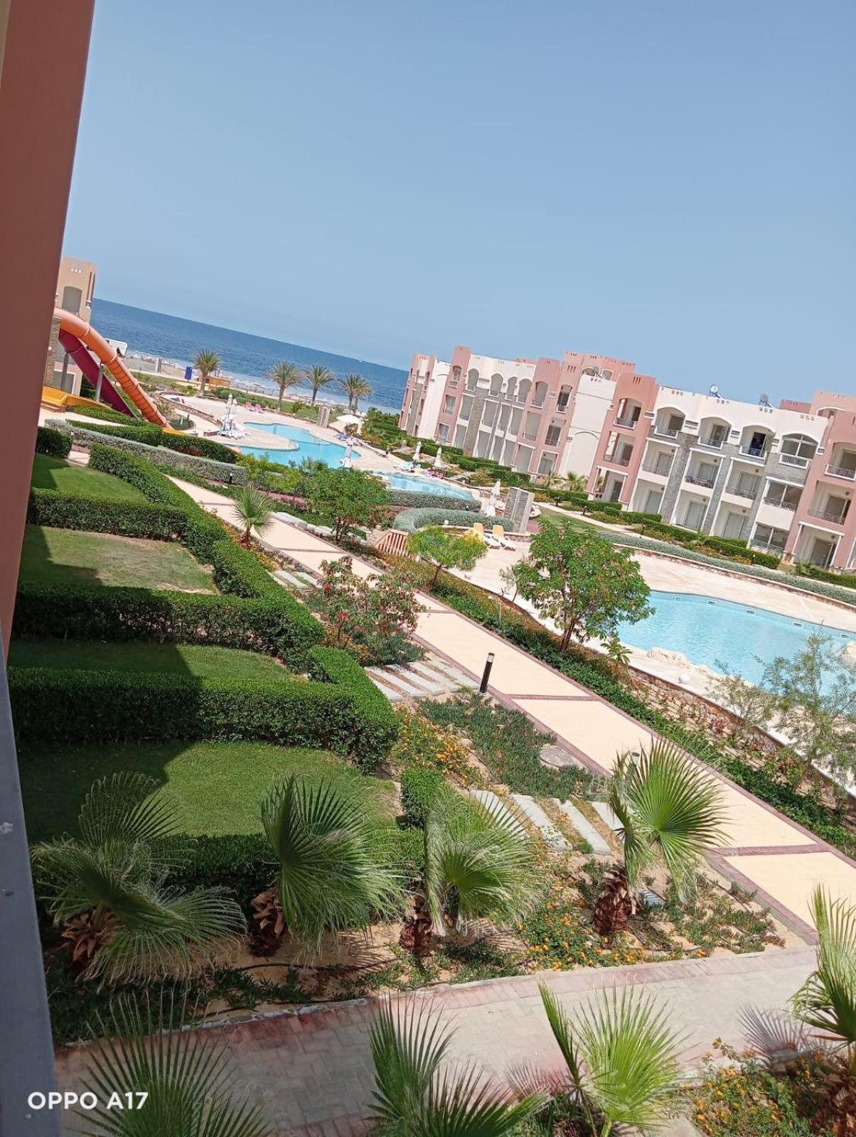 Oyster Bay Beach Resort Abu Dabab Exterior photo